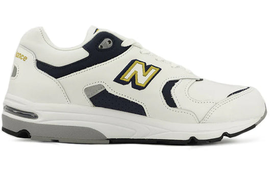 New Balance 1700